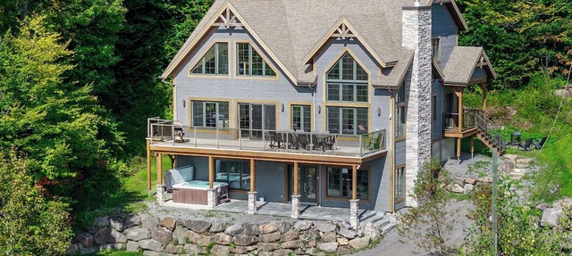 Spa & Billard | BLANC 21- Stoneham Chalet in Stoneham-et-Tewkesbury