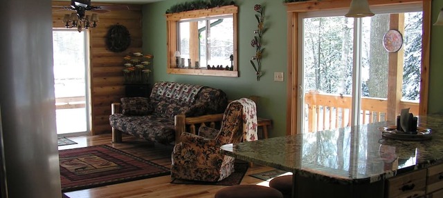50ft TO WATER~GREAT LOCATION~STOCKED WITH CONVENIENCES! License #008922 in Traverse City