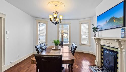Victorian 4BR 25BA 2Parking Near Parks & DT in St. John's