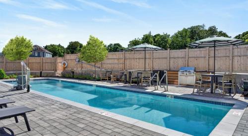 Hyatus Luxury Residences Salem in Salem